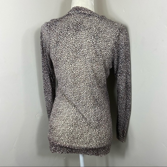NWT Ann Taylor LOFT Leopard Button Up Cardigan Sweater Medium Petite MP NWT - Picture 3 of 9
